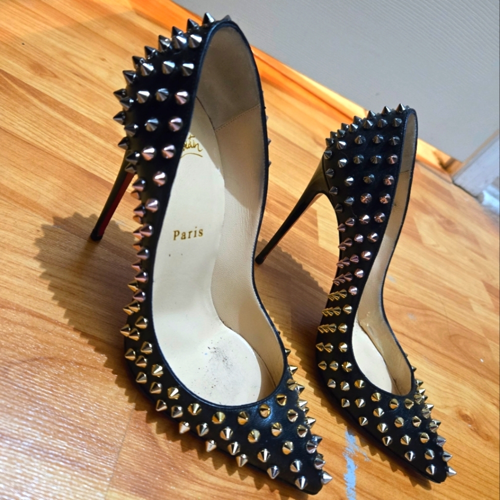 Beautiful Spiked Chistian Louboutin Pigalle heels